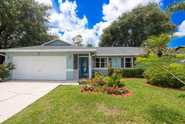 Southbend Lakes Estates, 208 SE Sims Cir, Port St. Lucie, Florida 34984, image 1