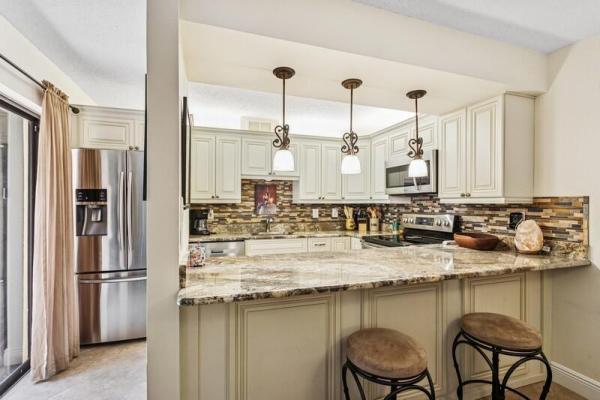 Atlantis Atriums, 7 Atrium Cir #D, Atlantis, Florida 33462, image 1