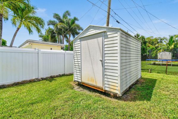 Kelsey City, 704 W Jasmine Dr, Lake Park, Florida 33403, image 1