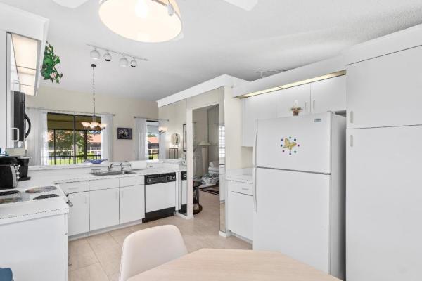 Palm Chase Lakes, 10263 N Circle Lake Dr #201, Boynton Beach, Florida 33437, image 1