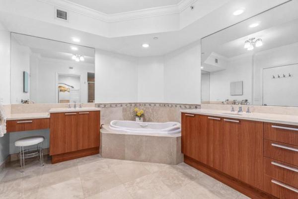 Marina Grande Club & Residences, 2650 Lake Shore Dr #406, Riviera Beach, Florida 33404, image 1