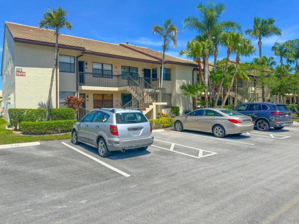 7610 Tahiti Ln #201, Lake Worth Beach, Florida 33467, image 1