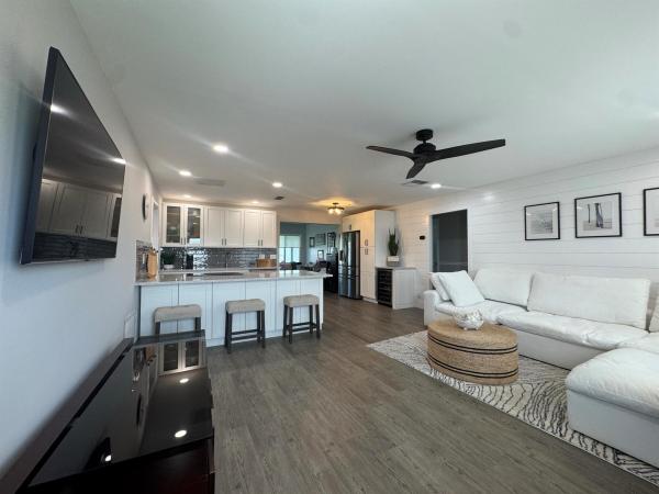 Palm Beach Leisureville, 108 SW 9th St, Boynton Beach, Florida 33426, image 1