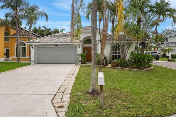 Sabal Bay At Lake Charleston, 7728 Thornlee Dr, Lake Worth Beach, Florida 33467, image 1