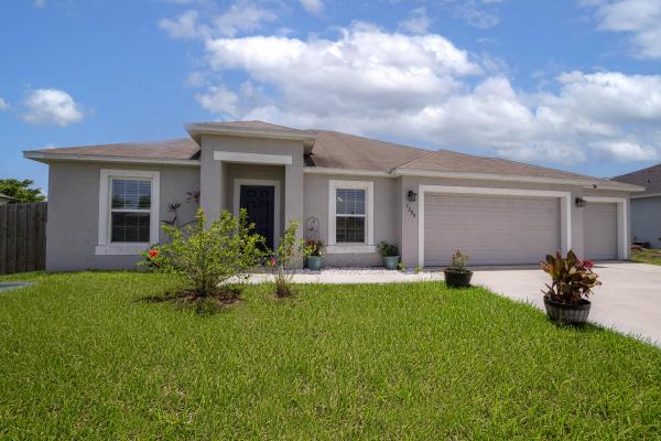 Southbend Lakes Estates, 3289 SE Pinto St, Port St. Lucie, Florida 34984, image 1