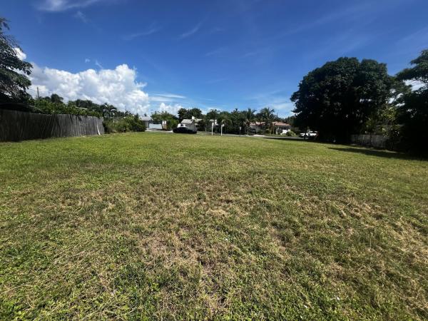 Homewood, 366 Alhambra Pl, West Palm Beach, Florida 33405, image 1