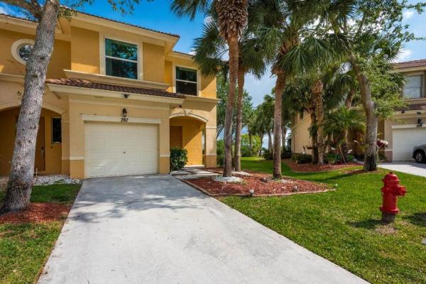Seminole Lakes, 287 River Bluff Ln, Royal Palm Beach, Florida 33411, image 1