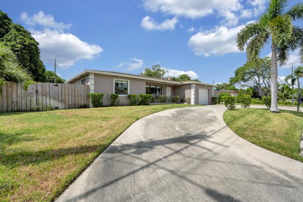 Boynton Hills, 216 NW 4th Ave, Boynton Beach, Florida 33435, image 1