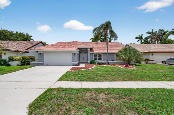Lakeview Estates, 6856 Blue Bay Cir, Lake Worth Beach, Florida 33467, image 1