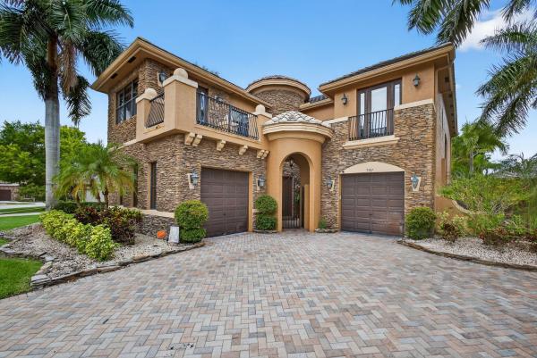 Versailles At Wellington, 3501 Collonade Dr, Wellington, Florida 33449, image 1