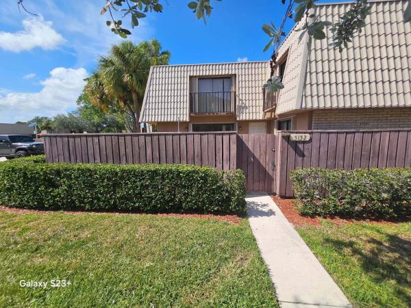 Village Of Sandalwood Lakes South, 5152 51st Way, West Palm Beach, Florida 33409, image 1