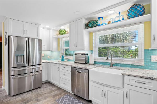 Palm Beach Shores Residential, 1130 Island Rd, Palm Beach Shores, Florida 33404, image 1