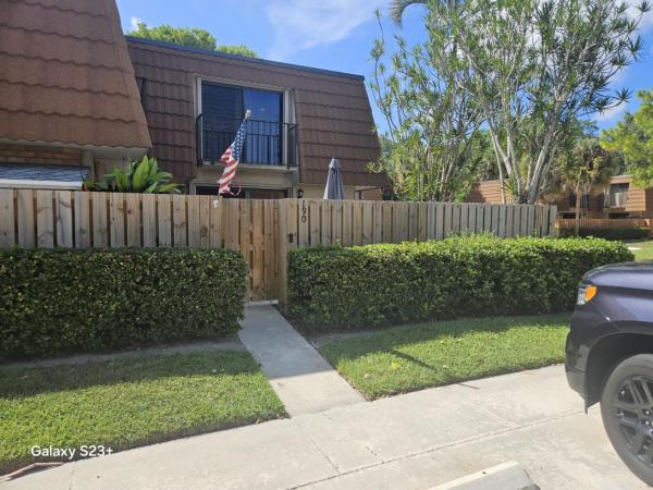 Village Of Sandalwood Lakes North, 190 Charter Way, West Palm Beach, Florida 33407, image 1
