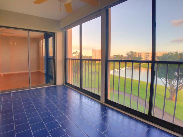 Huntington Lakes 2, 7076 Huntington Ln #404, Delray Beach, Florida 33446, image 1