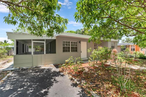 San Castle, 5030 Old Spanish Rd, Lake Worth Beach, Florida 33462, image 1