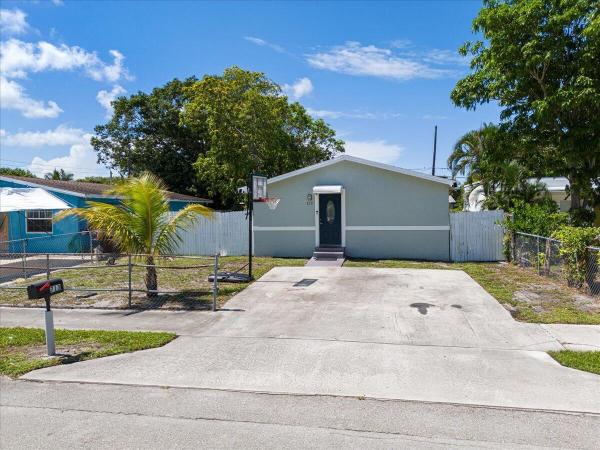 Delray Manor, 713 SW 9th Ct, Delray Beach, Florida 33444, image 1