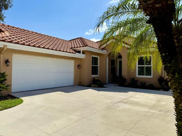 The Hamptons At Maplewood, 187 Hampton Cir, Jupiter, Florida 33458, image 2