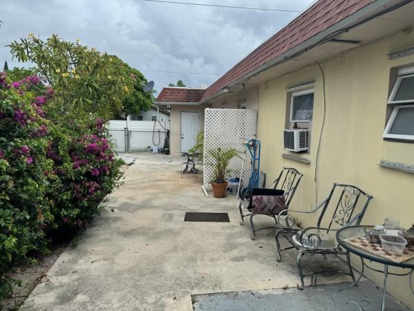 Lakeview Ridge, 4601 Lake Ave, West Palm Beach, Florida 33405, image 3