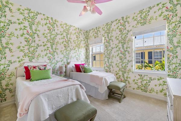 Magnolia Court, 326 Tuxedo Ln, West Palm Beach, Florida 33401, image 2