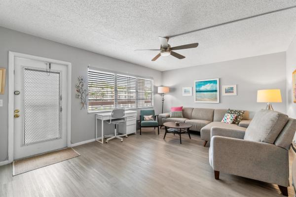 2054 Cornwall C, Boca Raton, Florida 33434, image 3