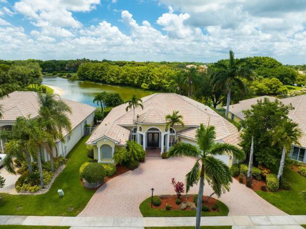 Crystal Pointe, 21675 Fall River Dr, Boca Raton, Florida 33428, image 1