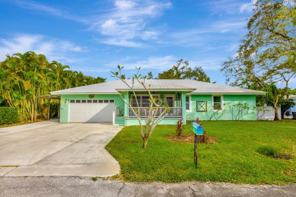 Palm Beach Gardens No HOA, 2415 Laurel Ln, Palm Beach Gardens, Florida 33418, image 1