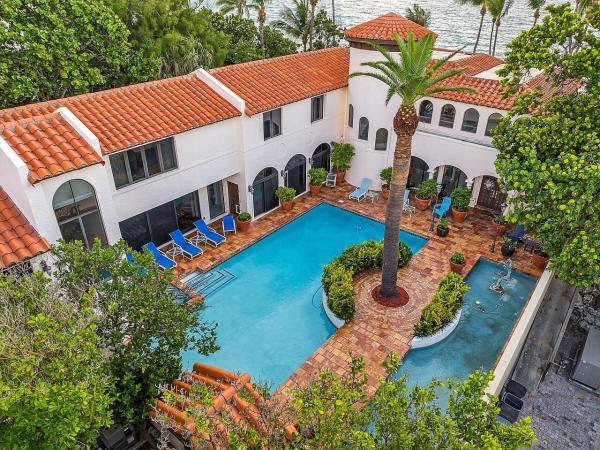 Hypoluxo Beach, 1 Ocean Ln, Manalapan, Florida 33462, image 1