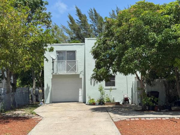 Lake Worth Town, 910 N F St, Lake Worth Beach, Florida 33460, image 1