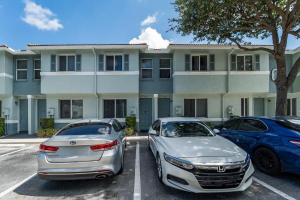 Sonoma Bay, 1947 Gardenia Ct, Riviera Beach, Florida 33404, image 3