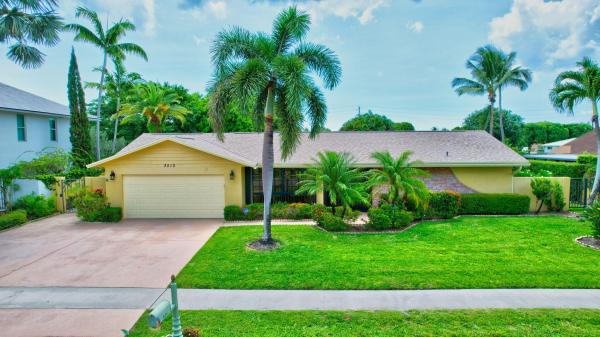 Lake View Haven, 3512 Diane Dr, Boynton Beach, Florida 33435, image 1