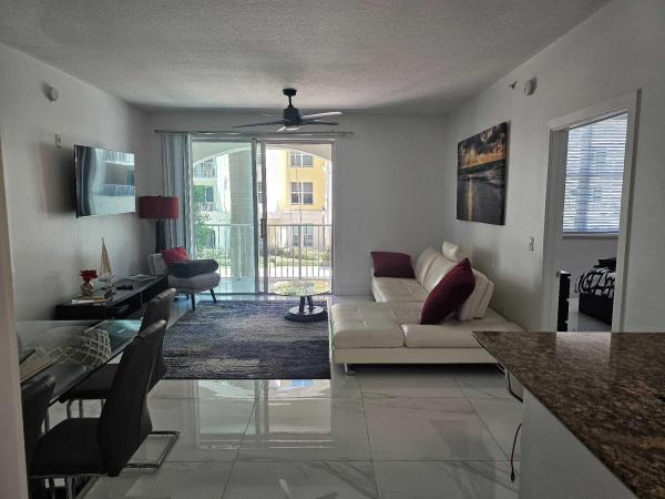 The Moorings At Lantana, 804 E Windward Way #221, Lantana, Florida 33462, image 1