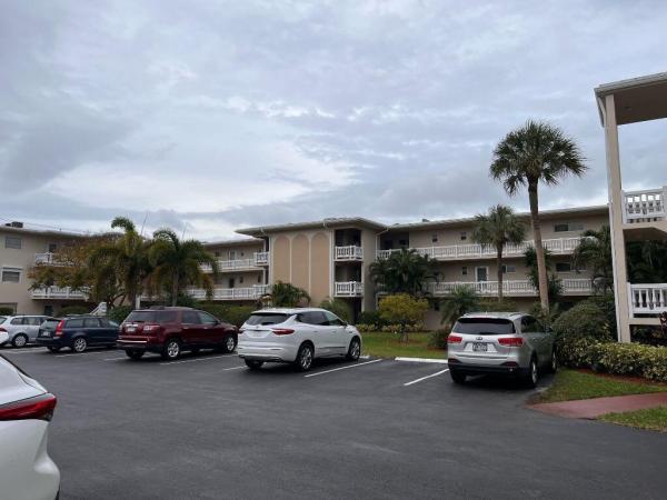 2811 S Garden Dr #110, Palm Springs, Florida 33461, image 1