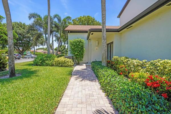 730 Greensward Ct #102-J, Delray Beach, Florida 33445, image 1