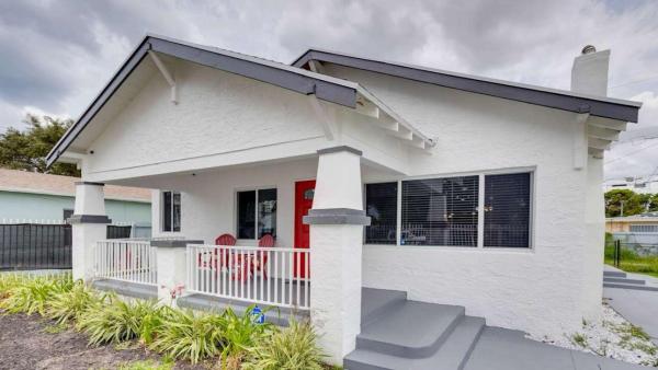 Tamarind Park, 1022 State St, West Palm Beach, Florida 33407, image 1