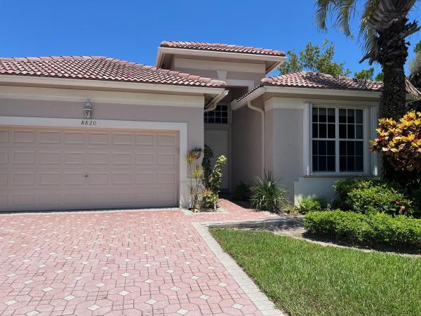 Oxford Place, 8820 Barrymore Ln, Boynton Beach, Florida 33472, image 1