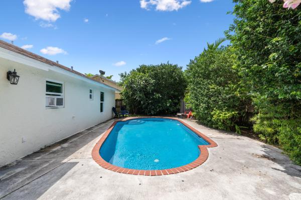Sunset Pines, 14529 Sunset Pines Dr, Delray Beach, Florida 33445, image 3