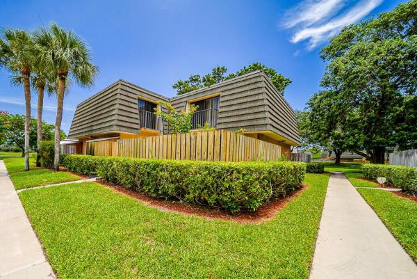 Village Of Sandalwood Lakes, 3321 33rd Way, West Palm Beach, Florida 33407, image 1