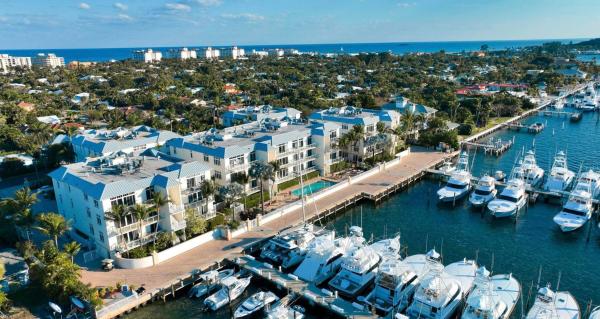 184 Lake Dr #3302, Palm Beach Shores, Florida 33404, image 1
