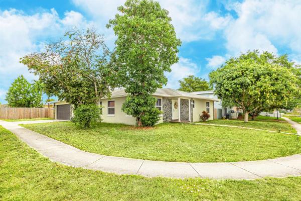 Lake Osborne Estates, 1518 Lee Ct, Lake Worth Beach, Florida 33461, image 1