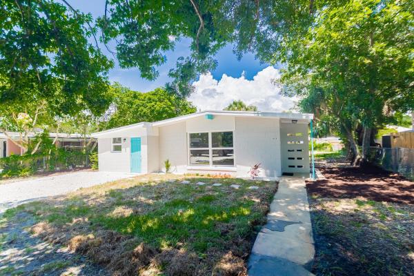 Mid Town, 313 S 21st St, Fort Pierce, Florida 34950, image 1