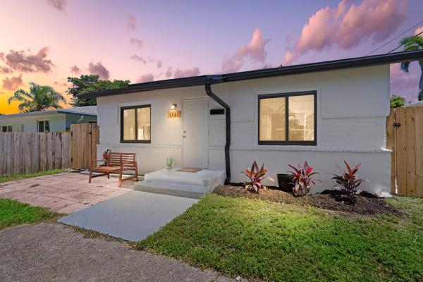 South Corals, 1561 NE 33rd St, Oakland Park, Florida 33334, image 1