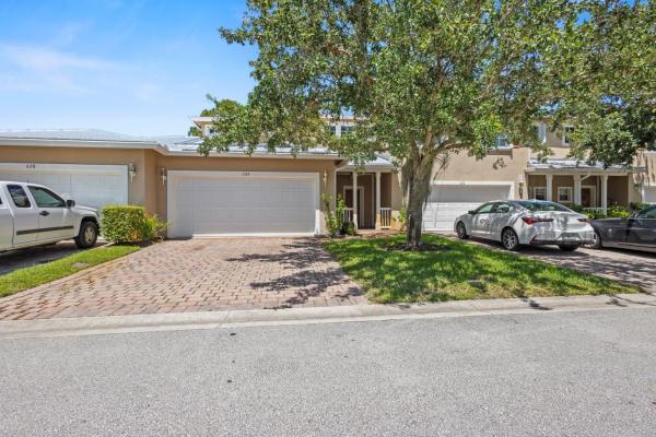 Bent Paddle, 624 NE Bent Paddle Ln, Port St. Lucie, Florida 34983, image 1