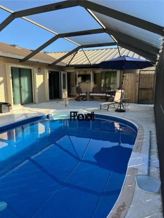 Westwood Gardens, 5256 Eagle Lake Dr, Palm Beach Gardens, Florida 33418, image 1