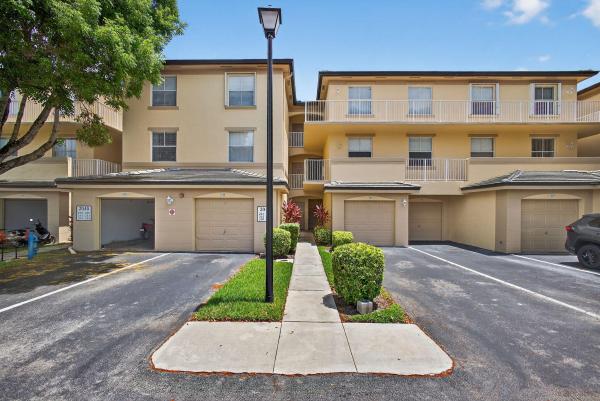 Arissa Place, 2040 Greenview Shores 205th Blvd #205, Wellington, Florida 33414, image 1