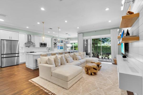 Carriage Pointe Townhomes, 49 Lancaster Rd, Boynton Beach, Florida 33426, image 1