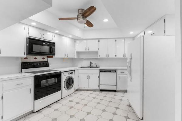 Banyan House, 1225 S Ocean Blvd #302, Delray Beach, Florida 33483, image 3