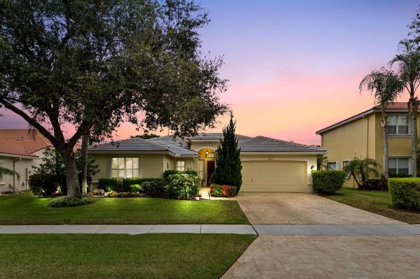 Indianwood Village, 6284 Indian Forest Cir, Lake Worth Beach, Florida 33463, image 1