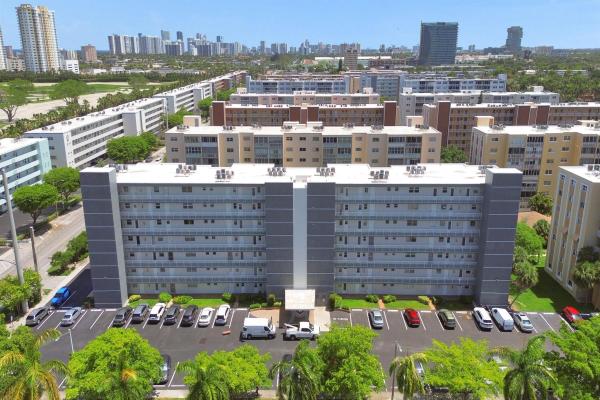 Meadowbrook Towers, 619 NE 14th Ave #202, Hallandale Beach, Florida 33009, image 1