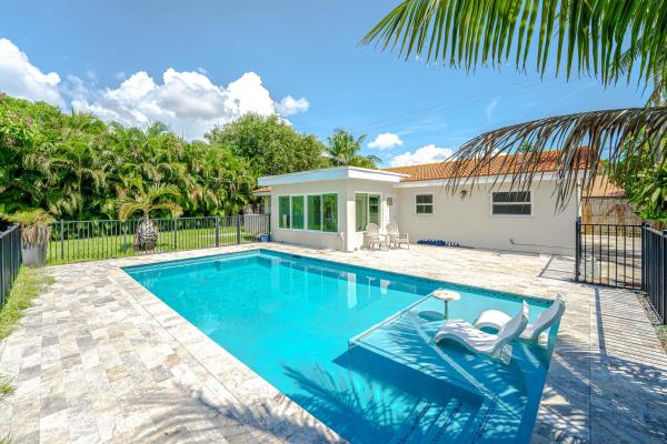 Villa Rica, 450 NE 38th St, Boca Raton, Florida 33431, image 1