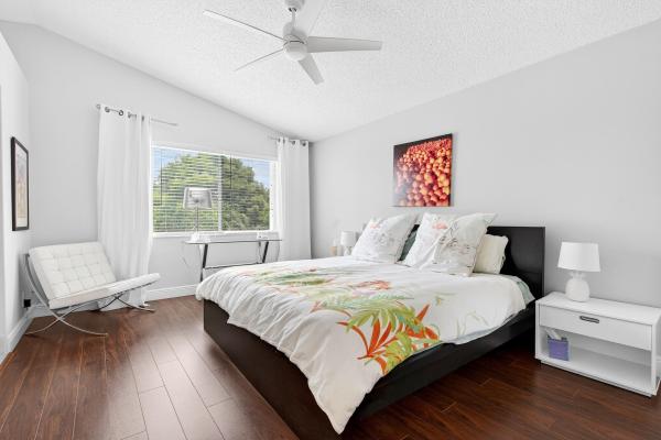 Prairie Dunes Village, 5086 Prairie Dunes Village Cir, Lake Worth, Florida 33463, image 1